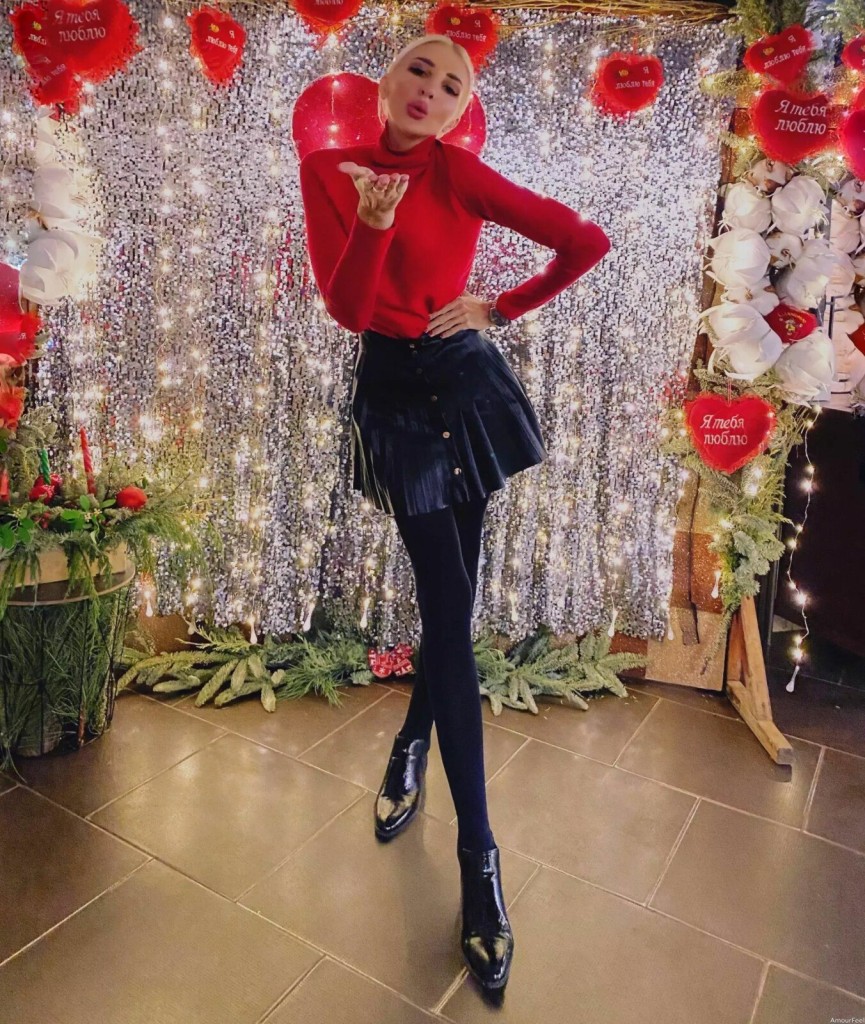 Olesia, 33